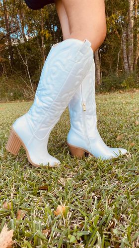 Day Night Boots